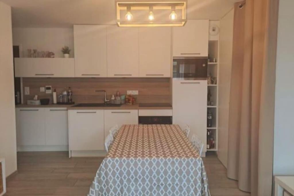 Appartement A Quelques Pas De La Mer Et Du Centre 멜리몽-플라주 외부 사진